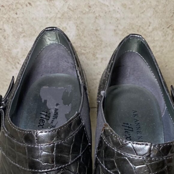 Anne Klein Womens Metallic Croc-Embossed Faux Leather Heeled Booties - Picture 8 of 11